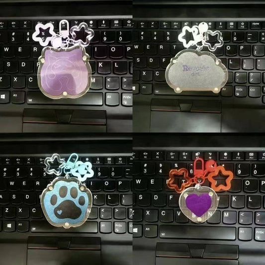 Baekhyun’s concert confetti protective case keychain set (four together)